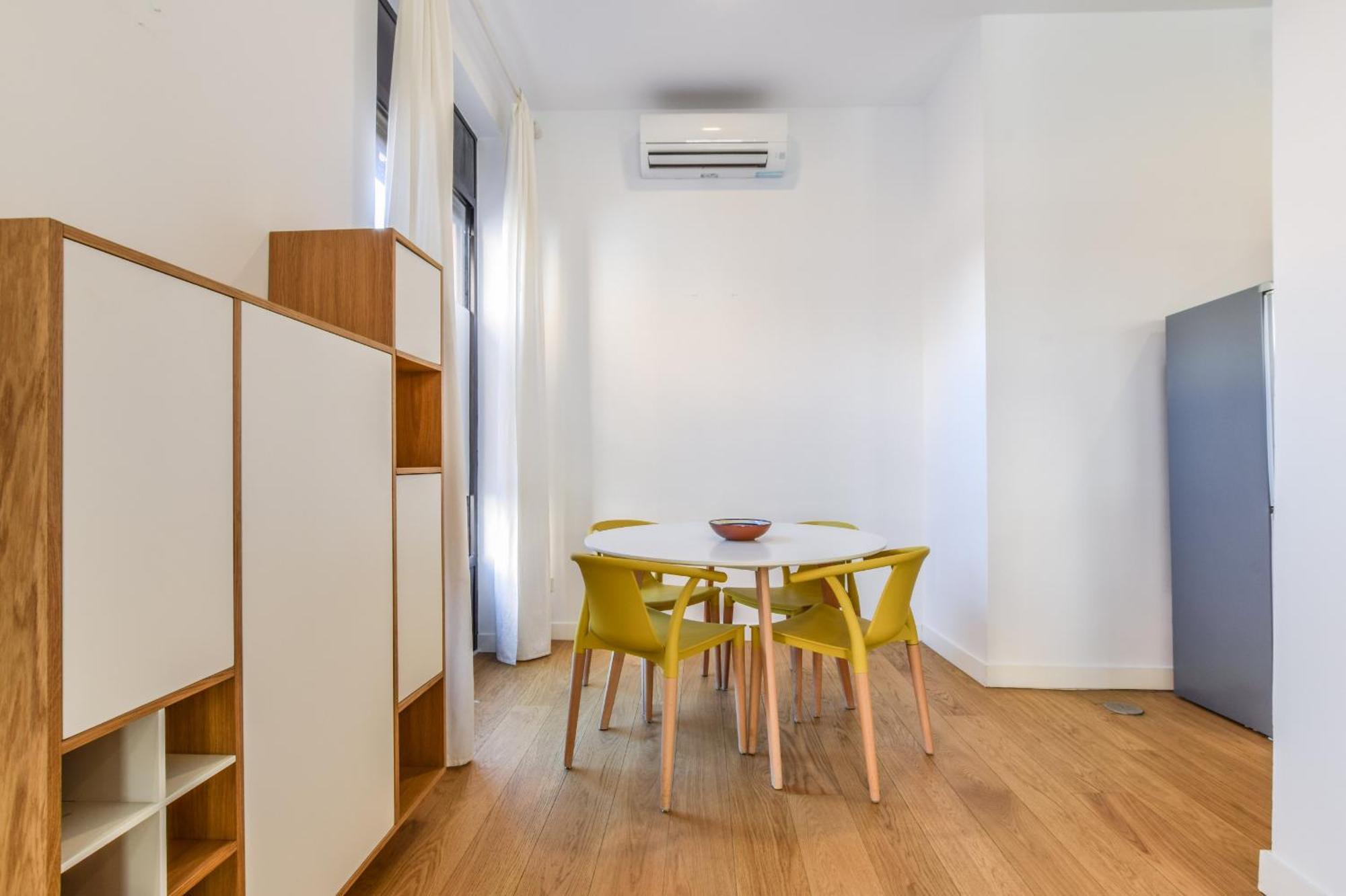 Loft Exclusivo Reformado De Diseno Alquiler Temporal Apartment Madrid Luaran gambar